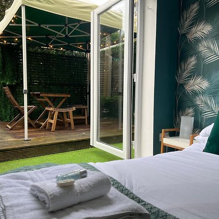 Stylish & Cosy Margate Escape With Hot Tub And Log Burner Dogs Welcome Kültér fotó